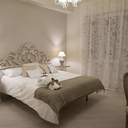 B&B Donna Ada Salerno Zewnętrze zdjęcie